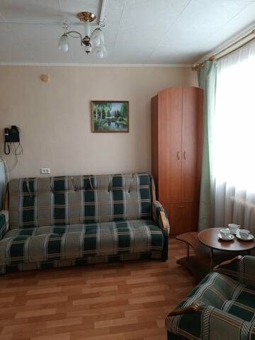 Фото номера Номер-студия с кроватью размера «queen-size» Гостиница Русь г. Кириллов 2